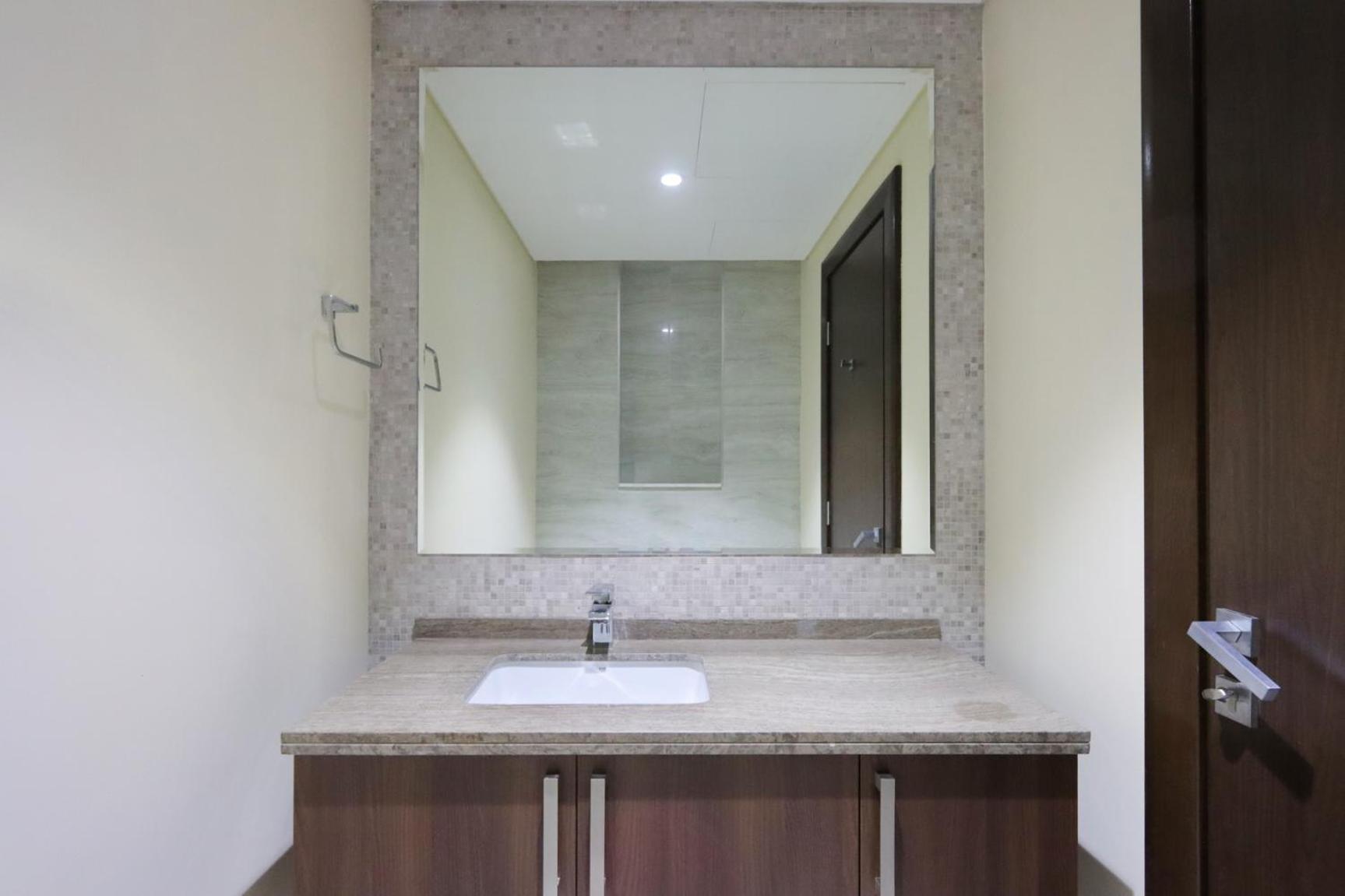 Livbnb - Lavish 1 Bedroom In J One Tower Apartment *